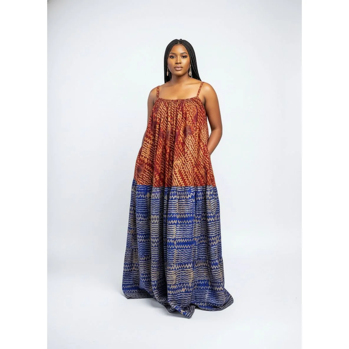 African print maxi dress with a tiered design - Image 2