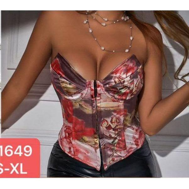 Asymmetrical Hem Crop Tops - Image 4