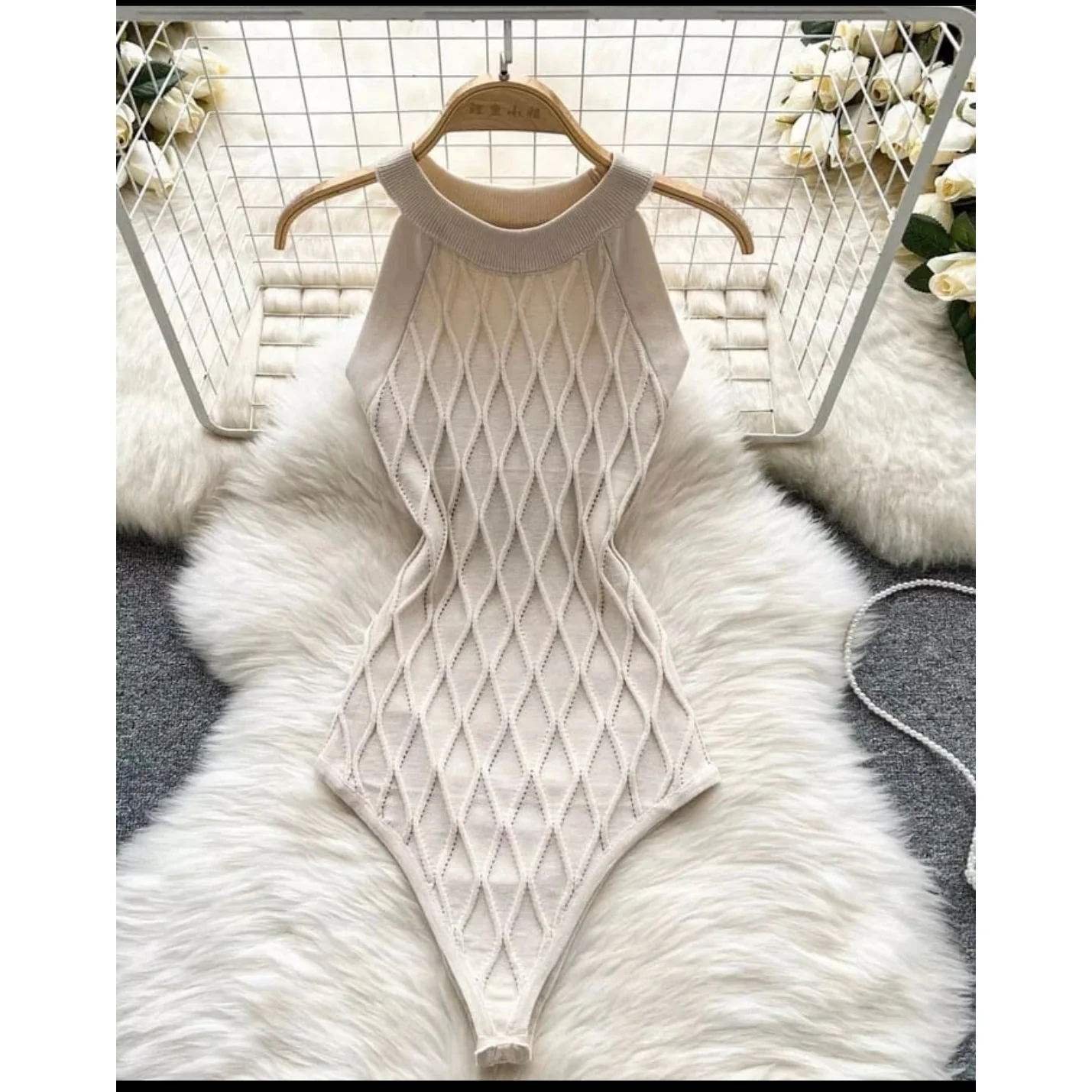 Halter Neck Vintage Sleeveless Bodysuit - Image 3