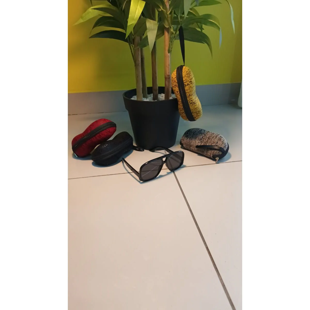 Aviator Sunglasses for Men and Women - UV400 Radiation Protection - Image 5
