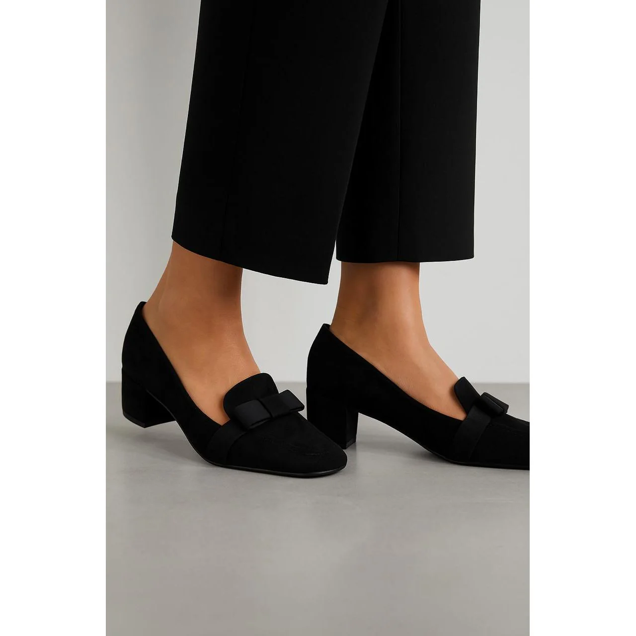 Bow Decoration Chunky Block Heel Pumps - Image 3