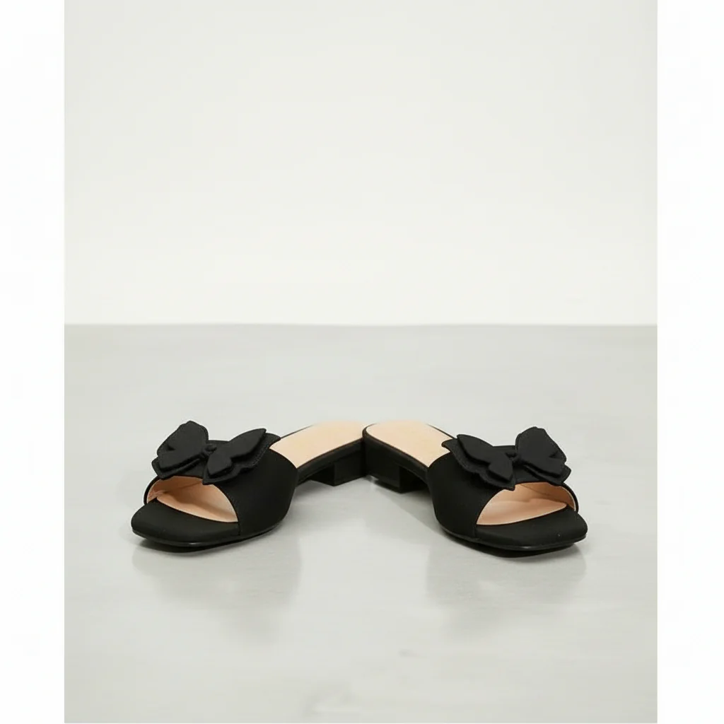 Butterfly Flower Decor Chunky Heel White High-Heeled Sandals - Image 3