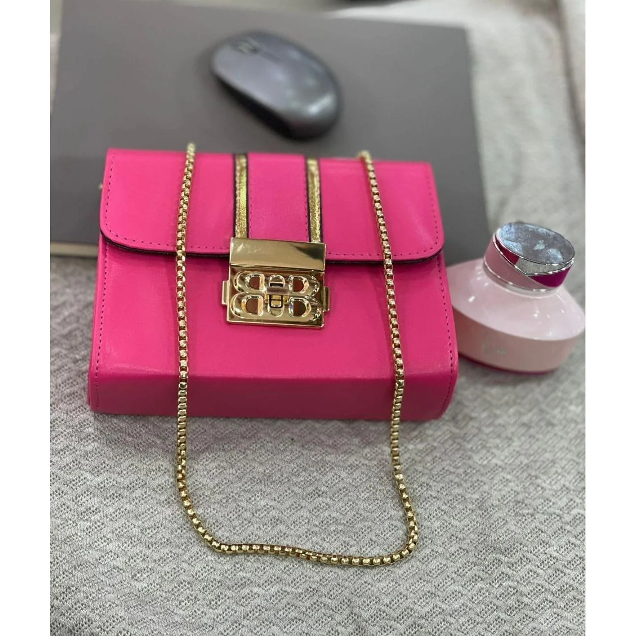 Classic Leather Crossbody Handbag - Image 4