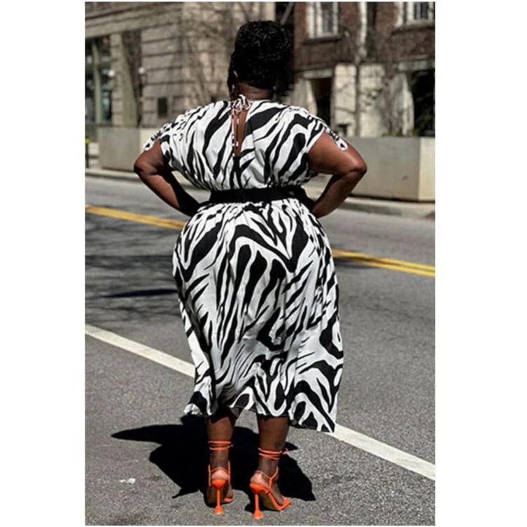 Plus Zebra Striped Batwing Sleeve Dress - Image 4