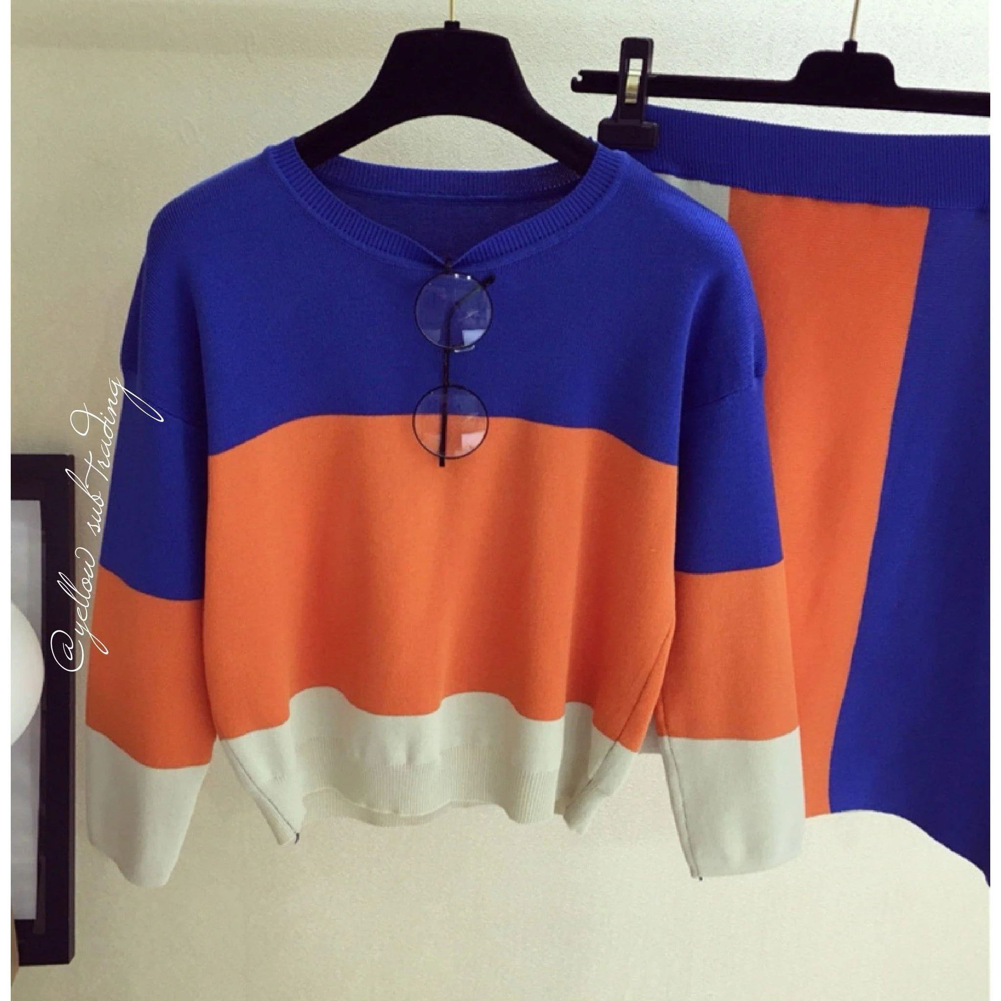 Colour Block Knit Sweater Set - Image 6