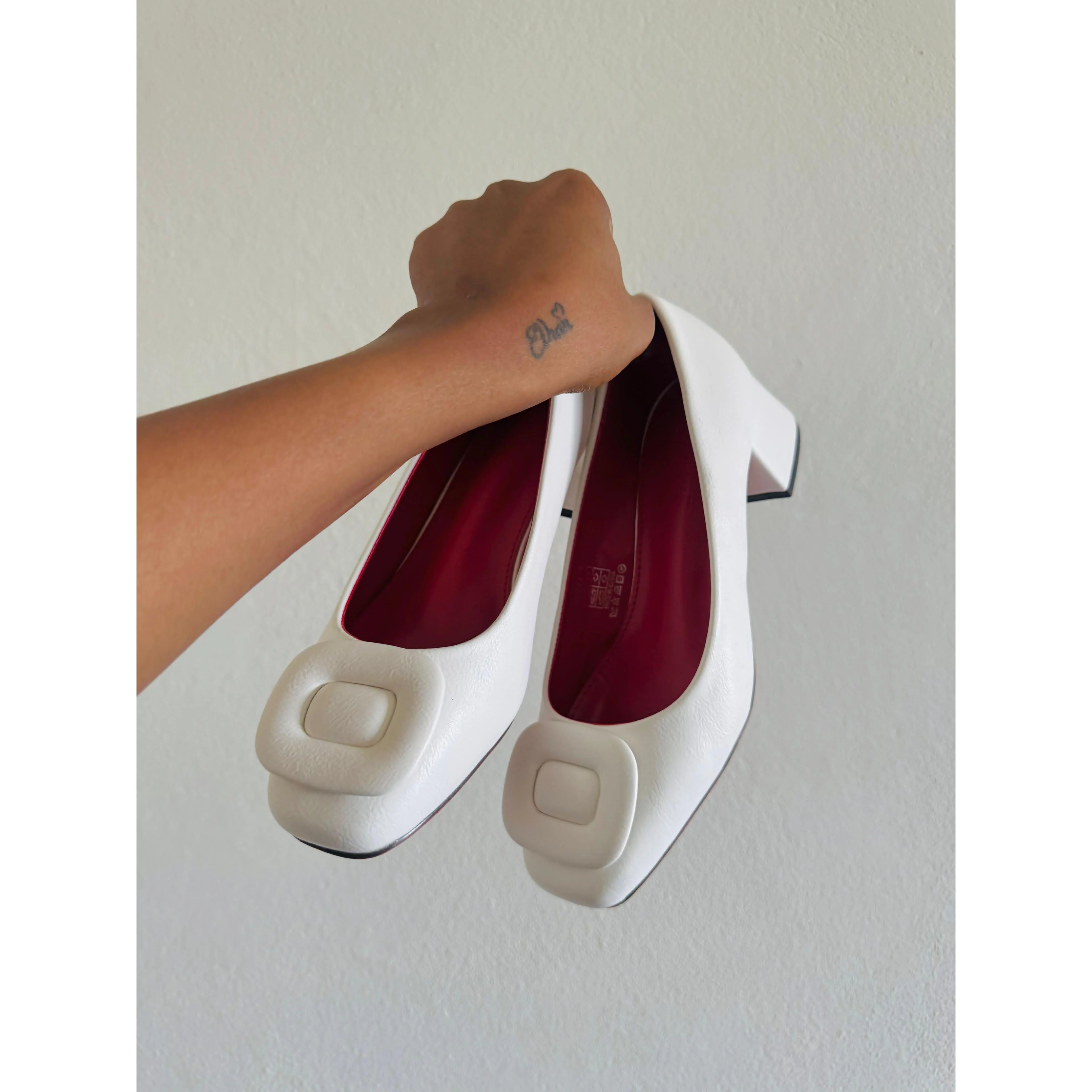 Comfortable Closed Toe Chunky Heel Shoes. - Image 2