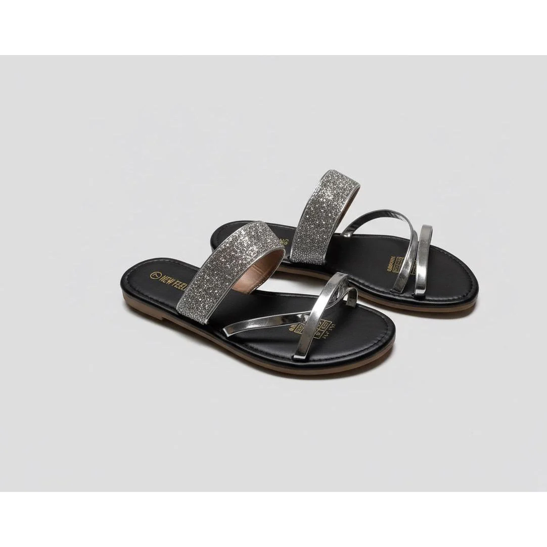 Comfortable & Fashionable Rhinestone Flat Sandals - Image 4