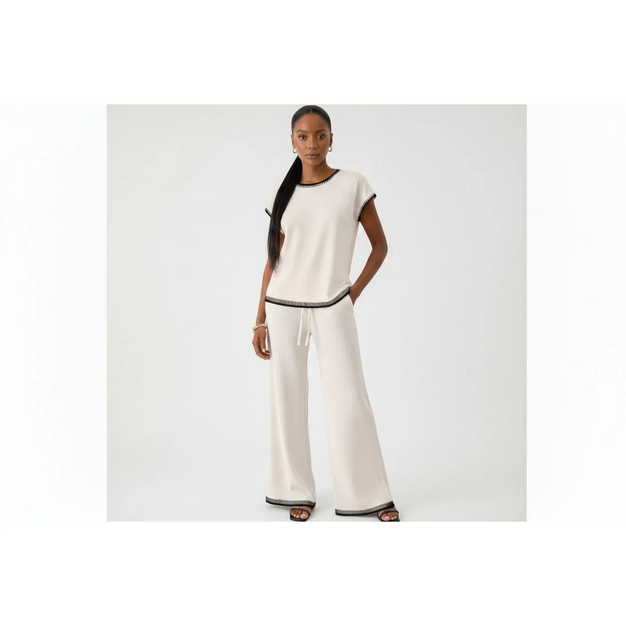 Contrast Trim Two-Piece Loungewear Set - Image 4