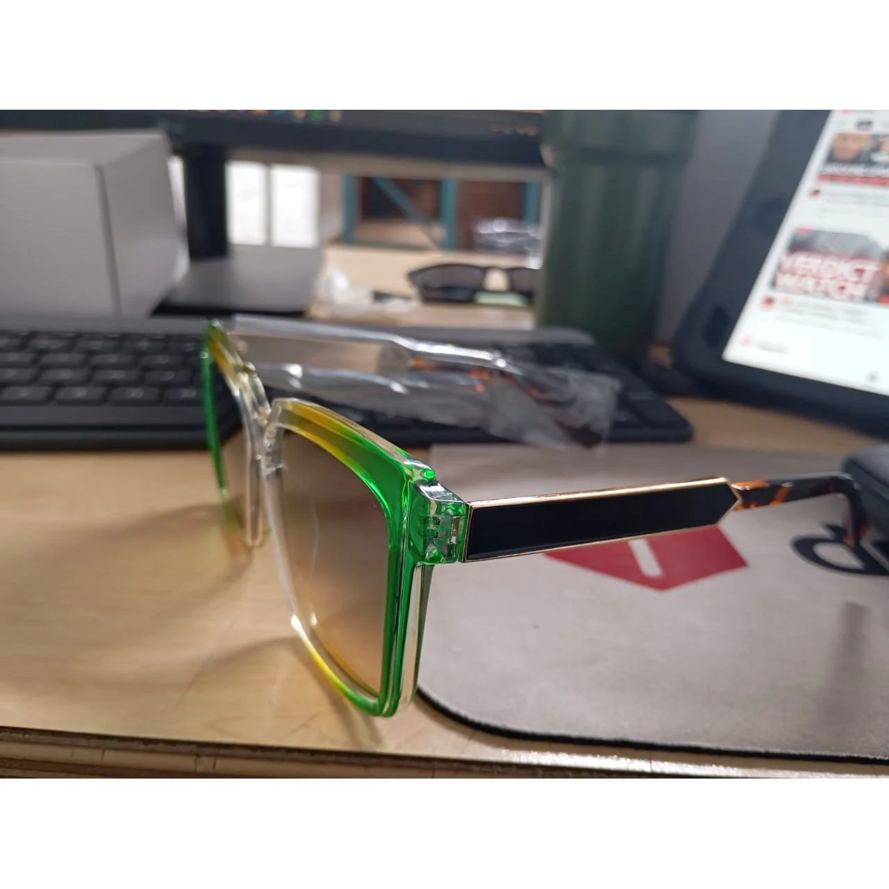 Double Beam Design Light Luxury Style Unisex SOLACE Sunglasses - Image 9