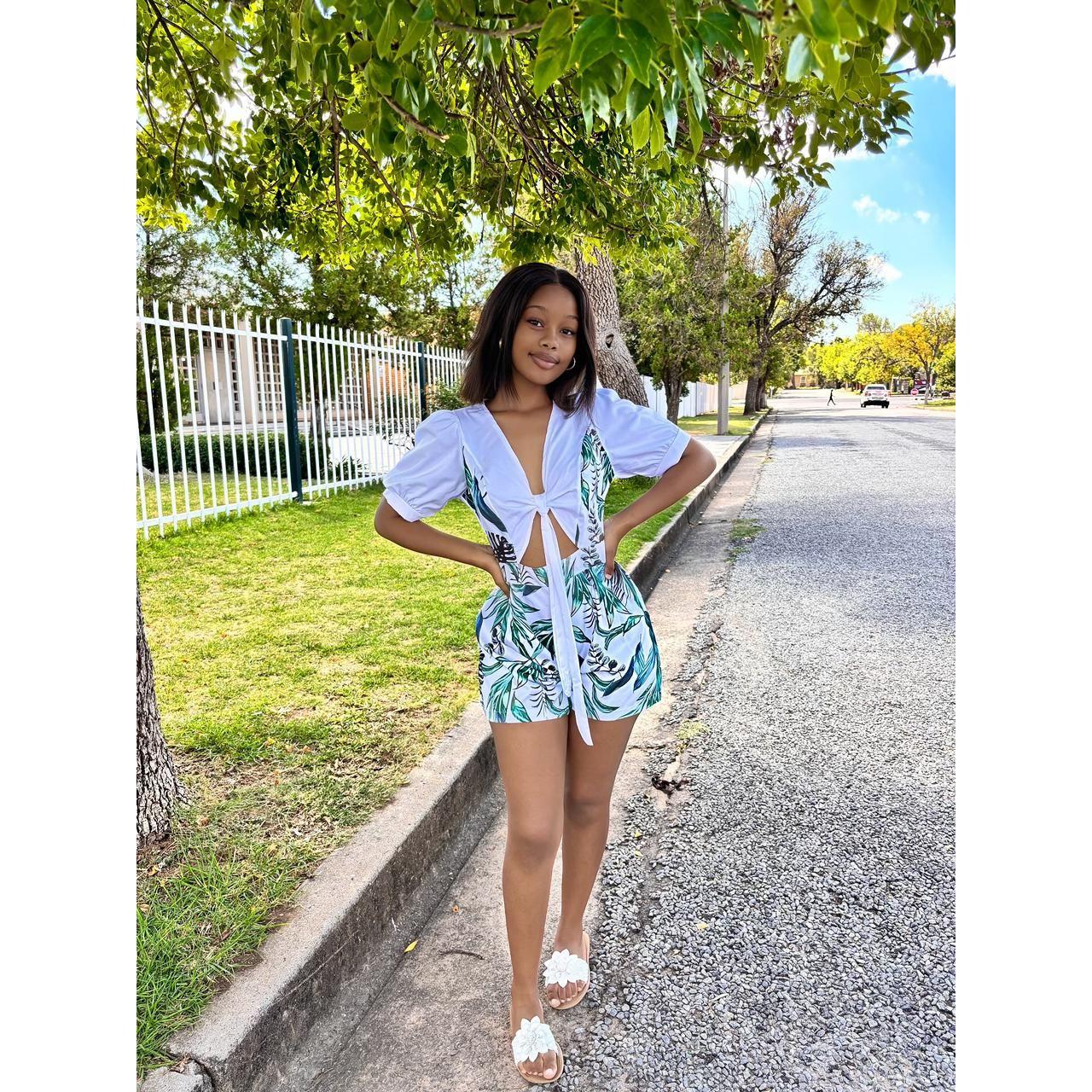 Floral Short Sleeve Jumpsuit - Image 9