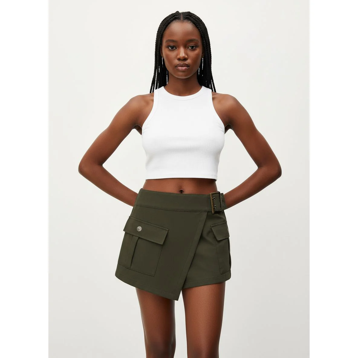 Low Waist Cargo Short Pants - Image 4