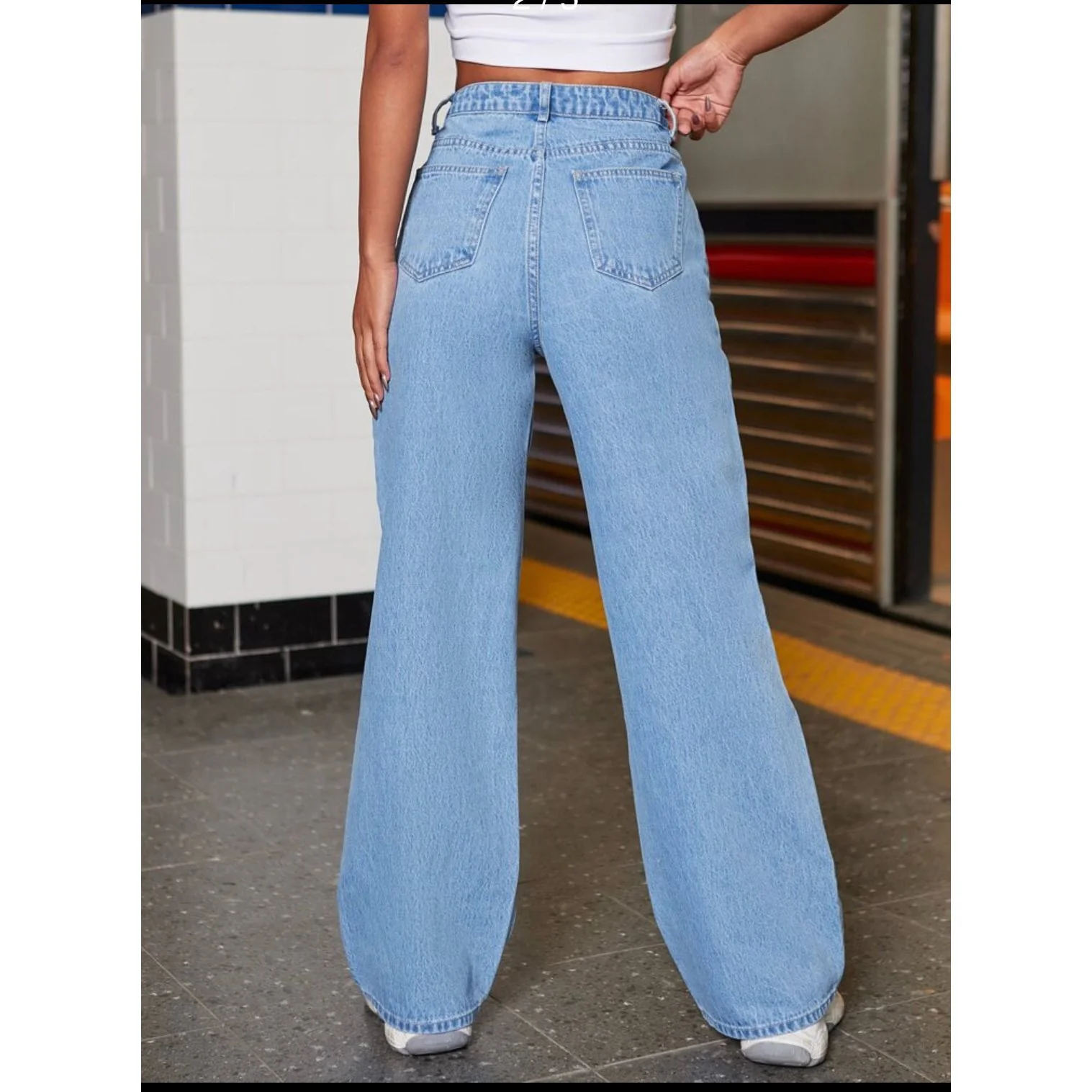 High Waisted Heart Print Wide Leg Jeans - Image 3