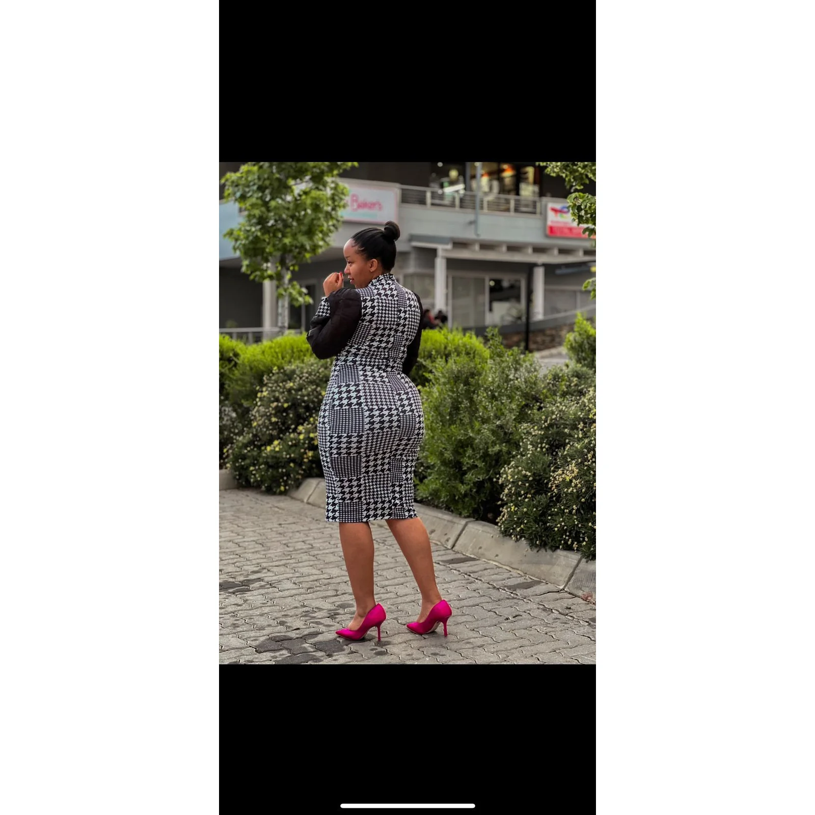 Houndstooth Print Mesh Sleeve Dress - Image 10