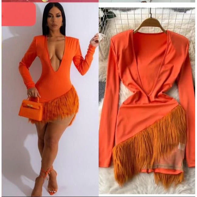 Deep V-Neck feather Detailed Dress - Image 5