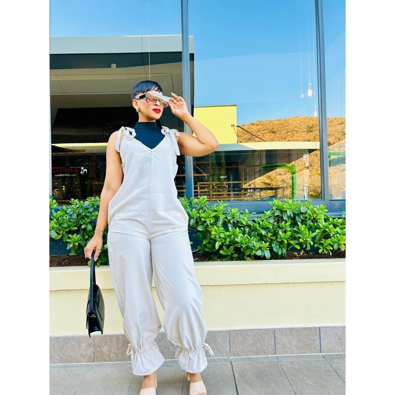 Loose Cold Shoulder V-Neck Jumpsuits - Image 10