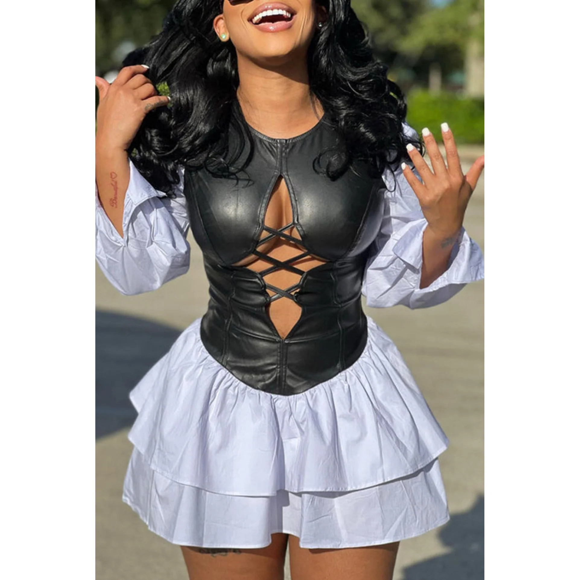 Low-cut lace-up ruffle black leather dress. - Image 3