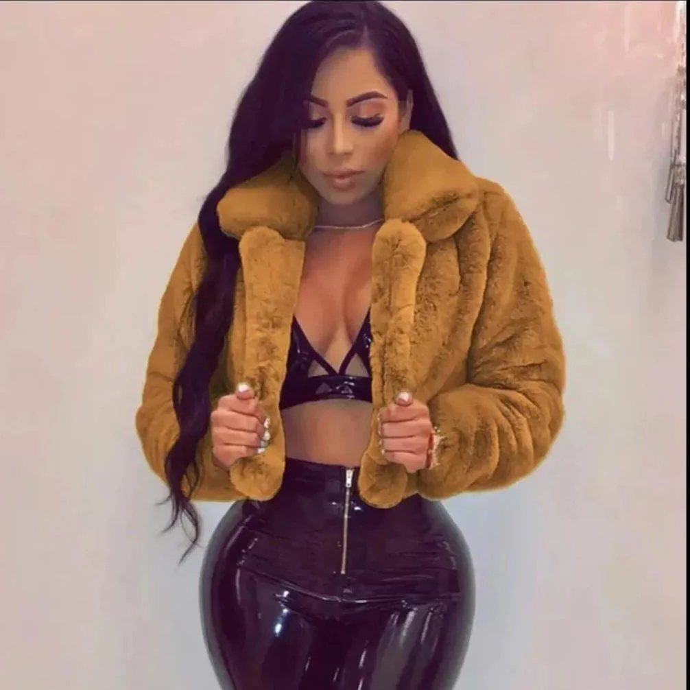 Fox Fur Crop Warm Coat - Image 4