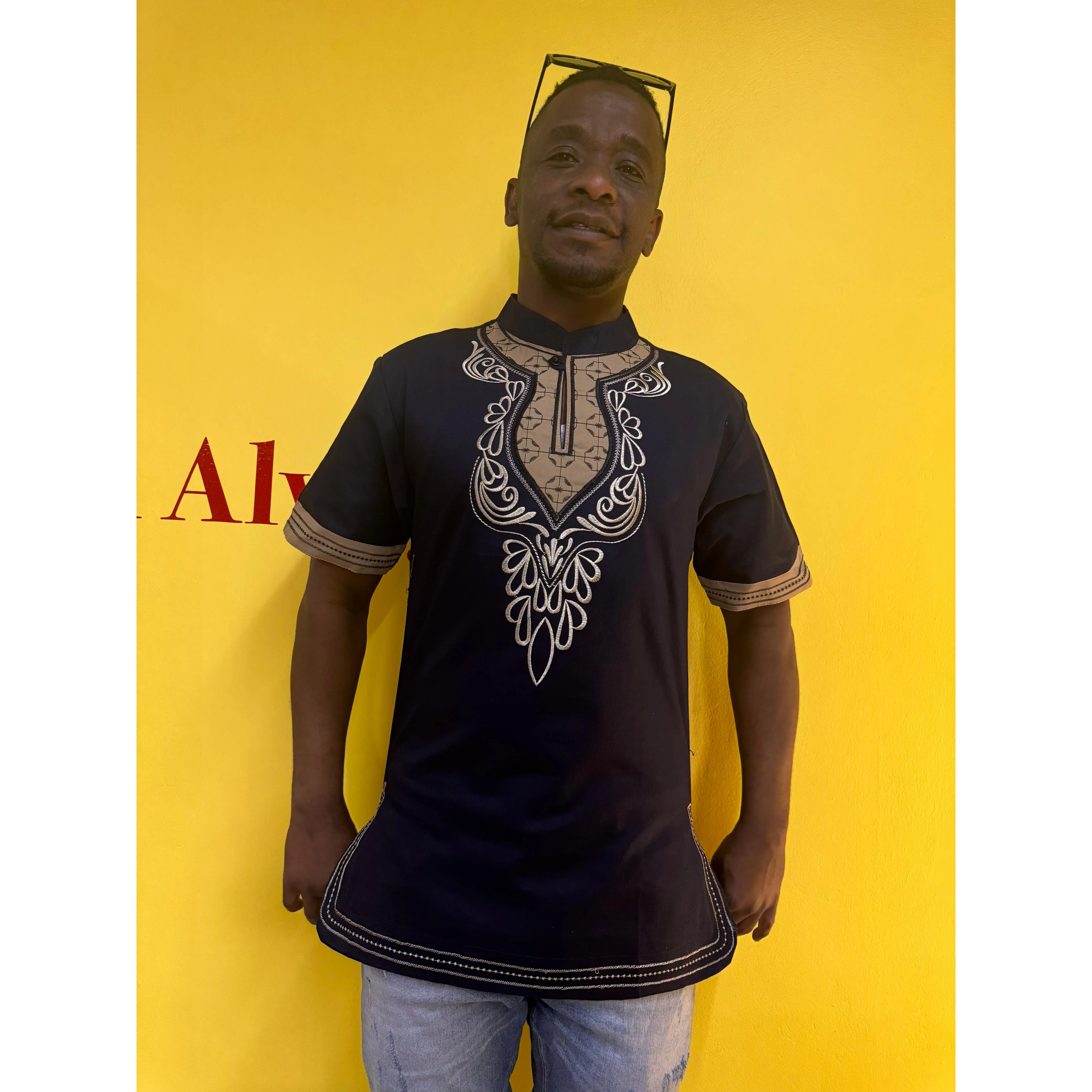 Mens African Vintage Embroidered T-Shirt - Image 12
