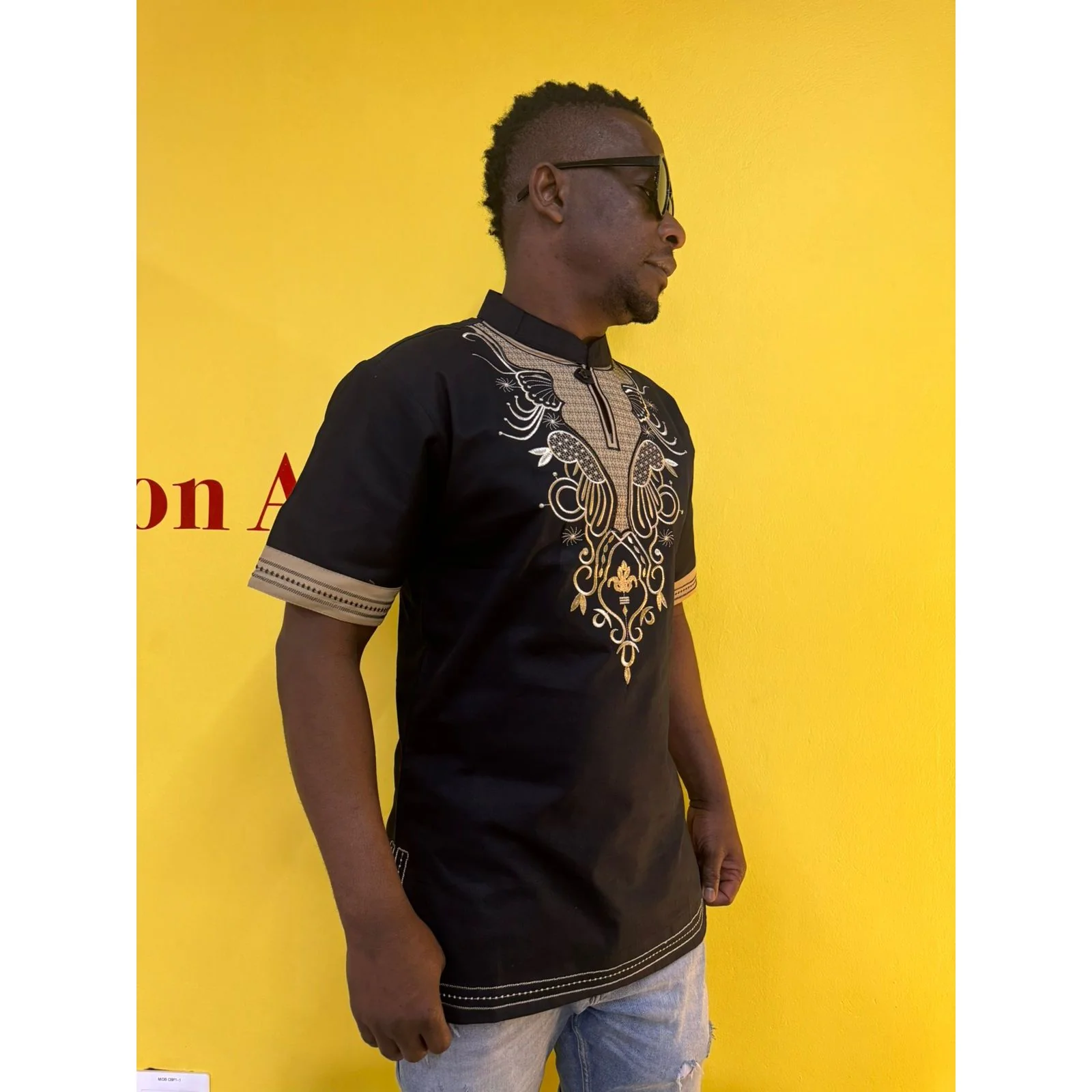 Mens African Vintage Embroidered T-Shirt - Image 12