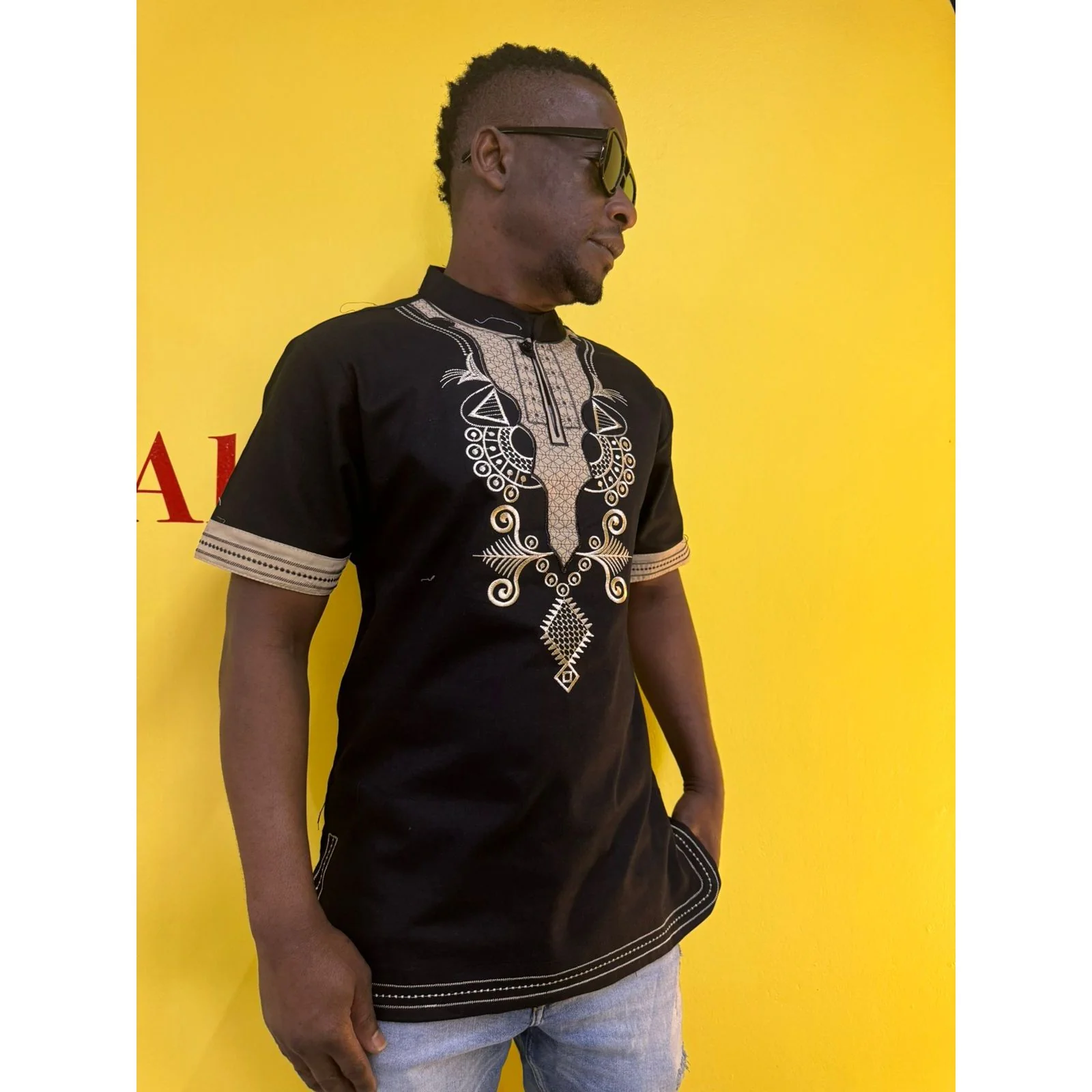 Mens African Vintage Embroidered T-Shirt - Image 7