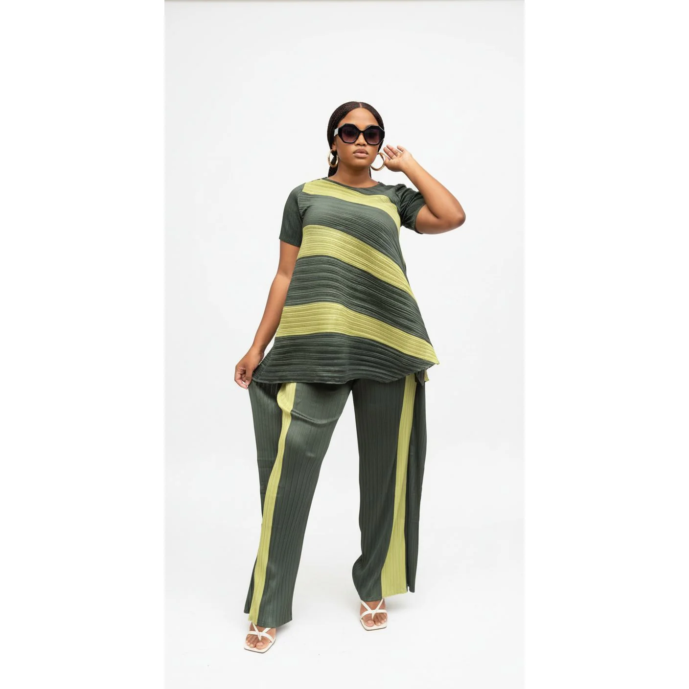 Multi-Color Short Sleeve Top and Pant - Image 4