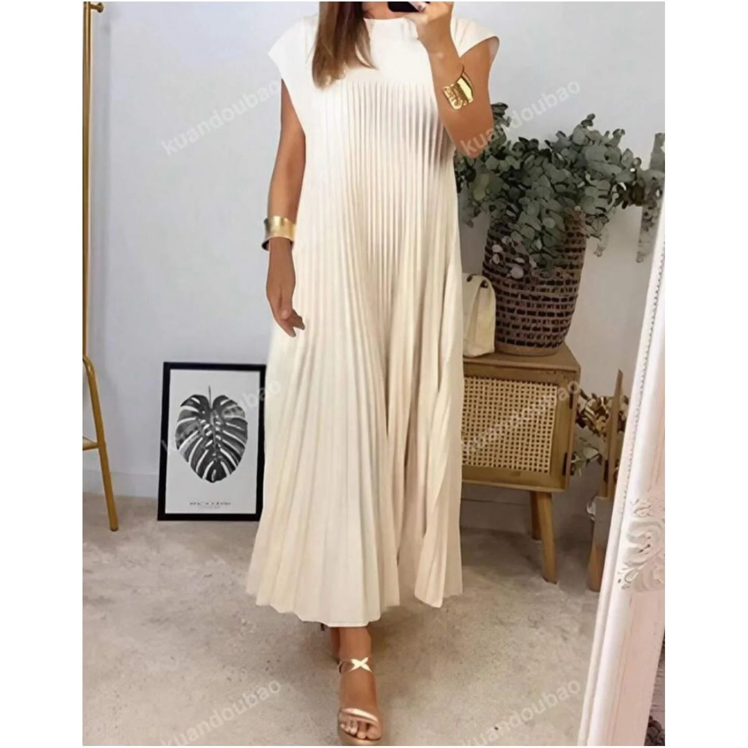 O-Neck sleeveless pleated elegant dress. - Image 5