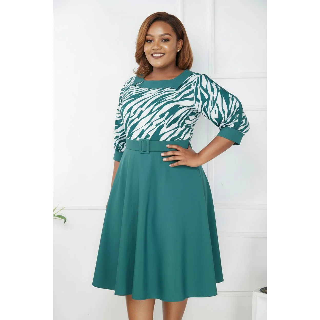 Office Style plus size Dress. - Image 4
