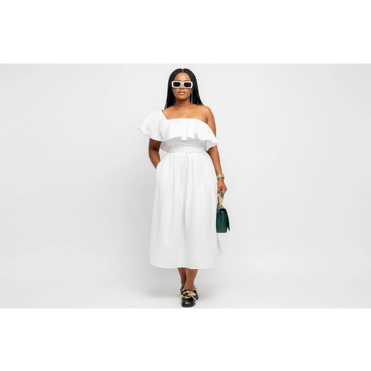 One Hand Off shoulder Crop Top and Skirt Set
