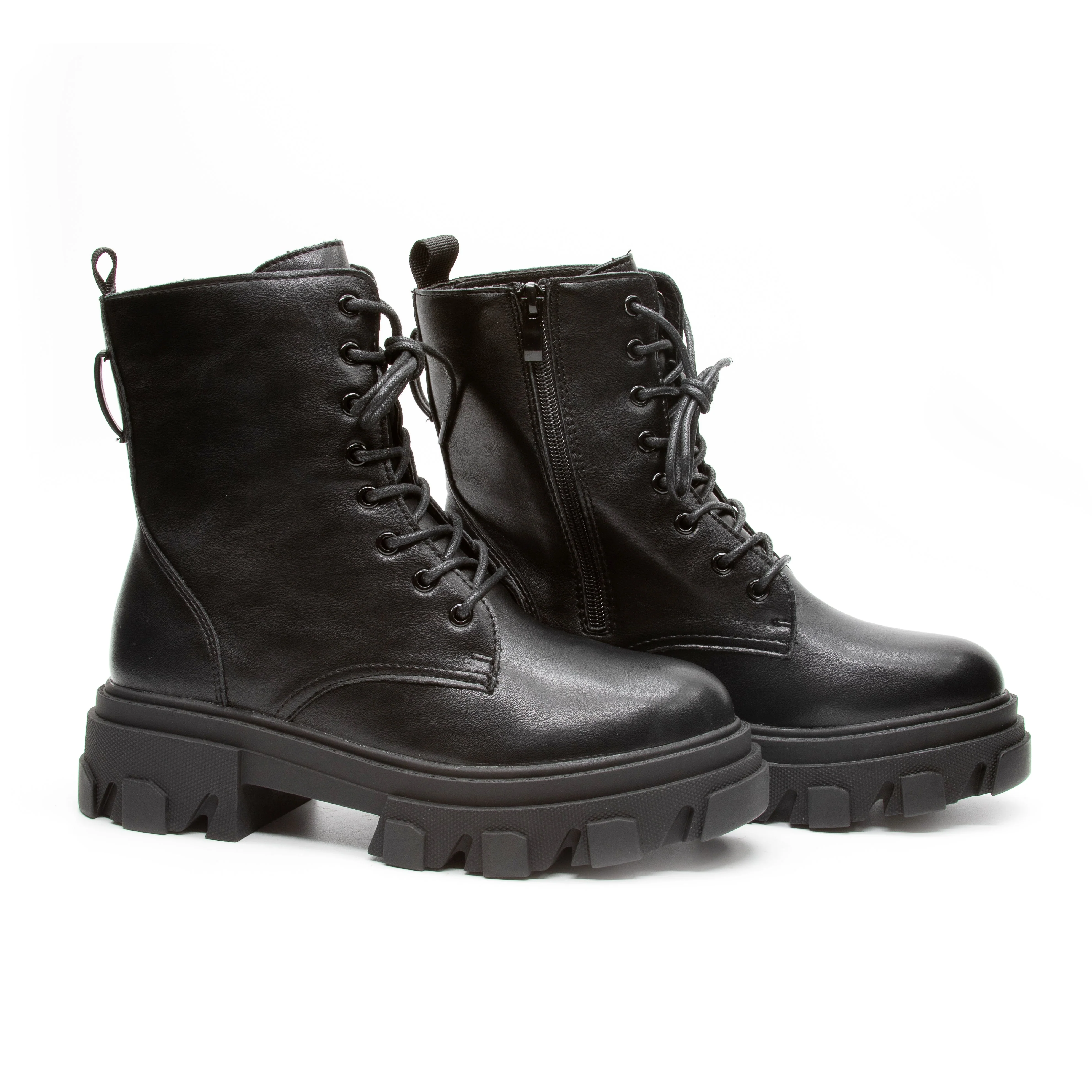 lace-up ankle boots with a chunky lug sole - Image 4