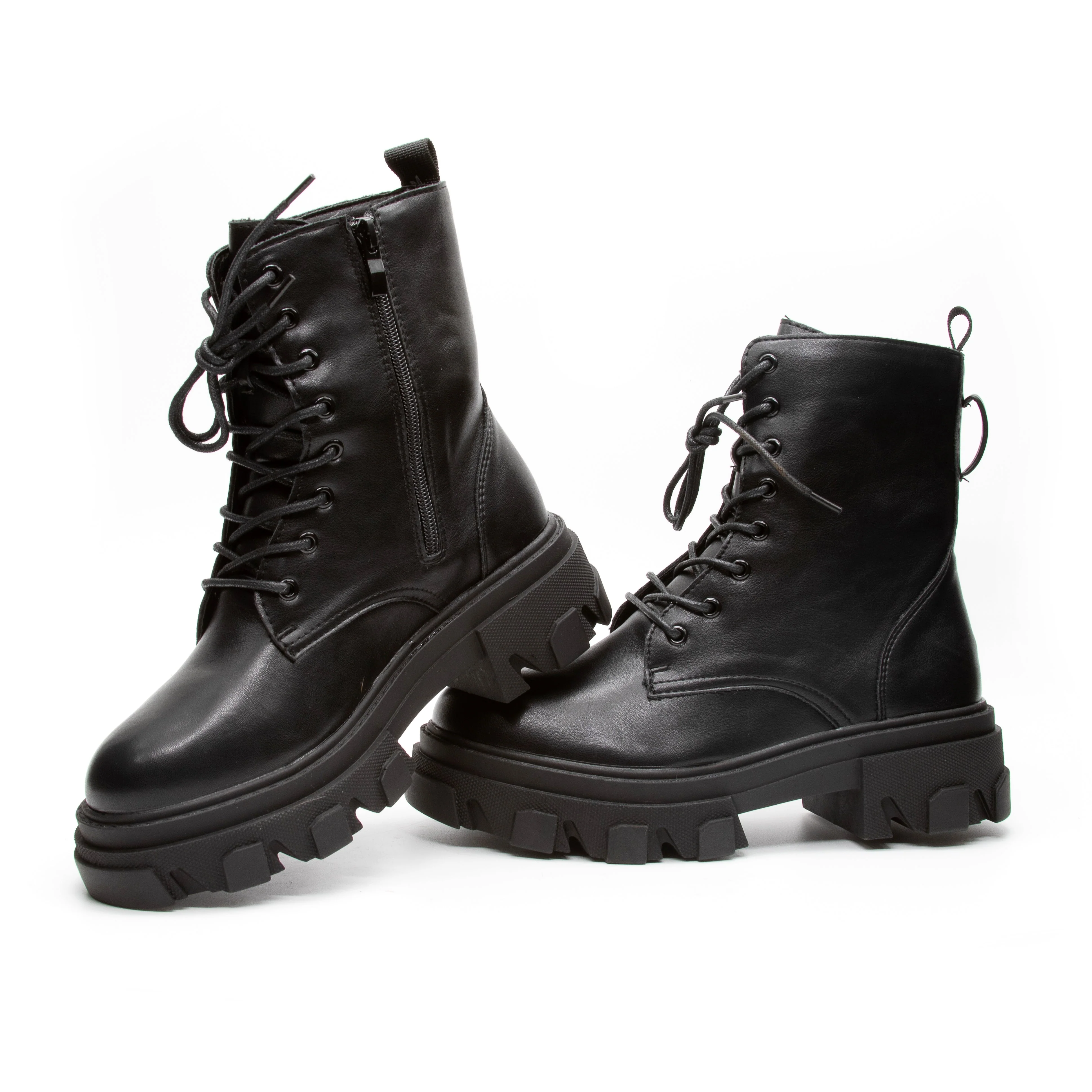 lace-up ankle boots with a chunky lug sole - Image 5