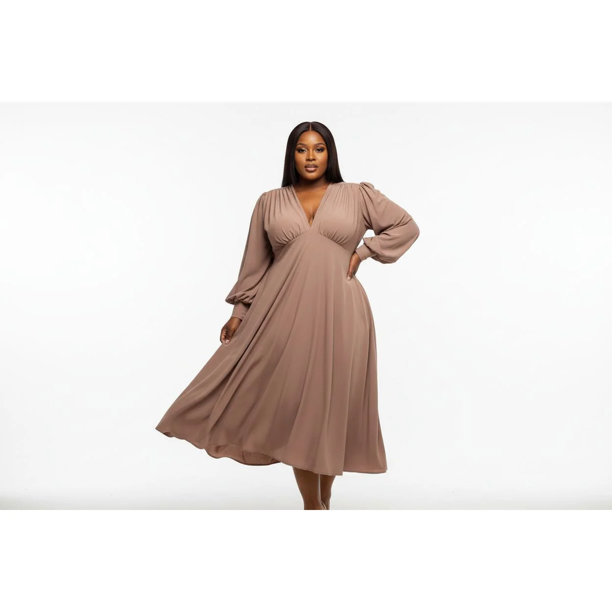 Pleated V-Neck Detailed Midi Dress - Image 4