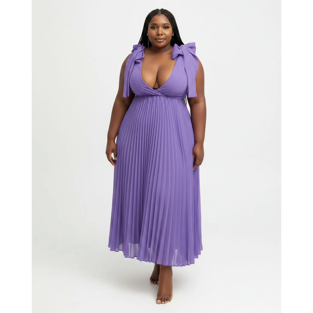 Plus Size Pleated Maxi Dress. - Image 5