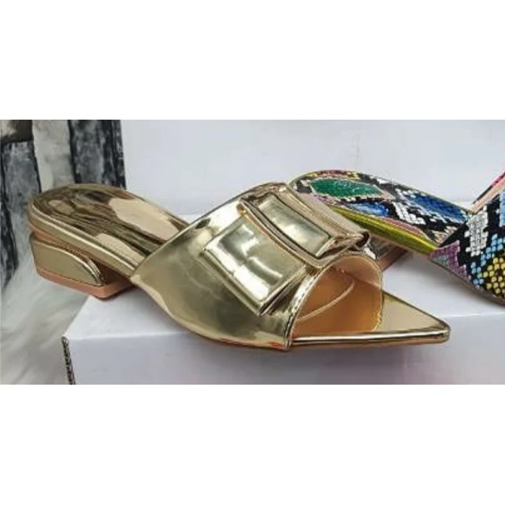 Pointed Toes Flat Sandals - Image 5