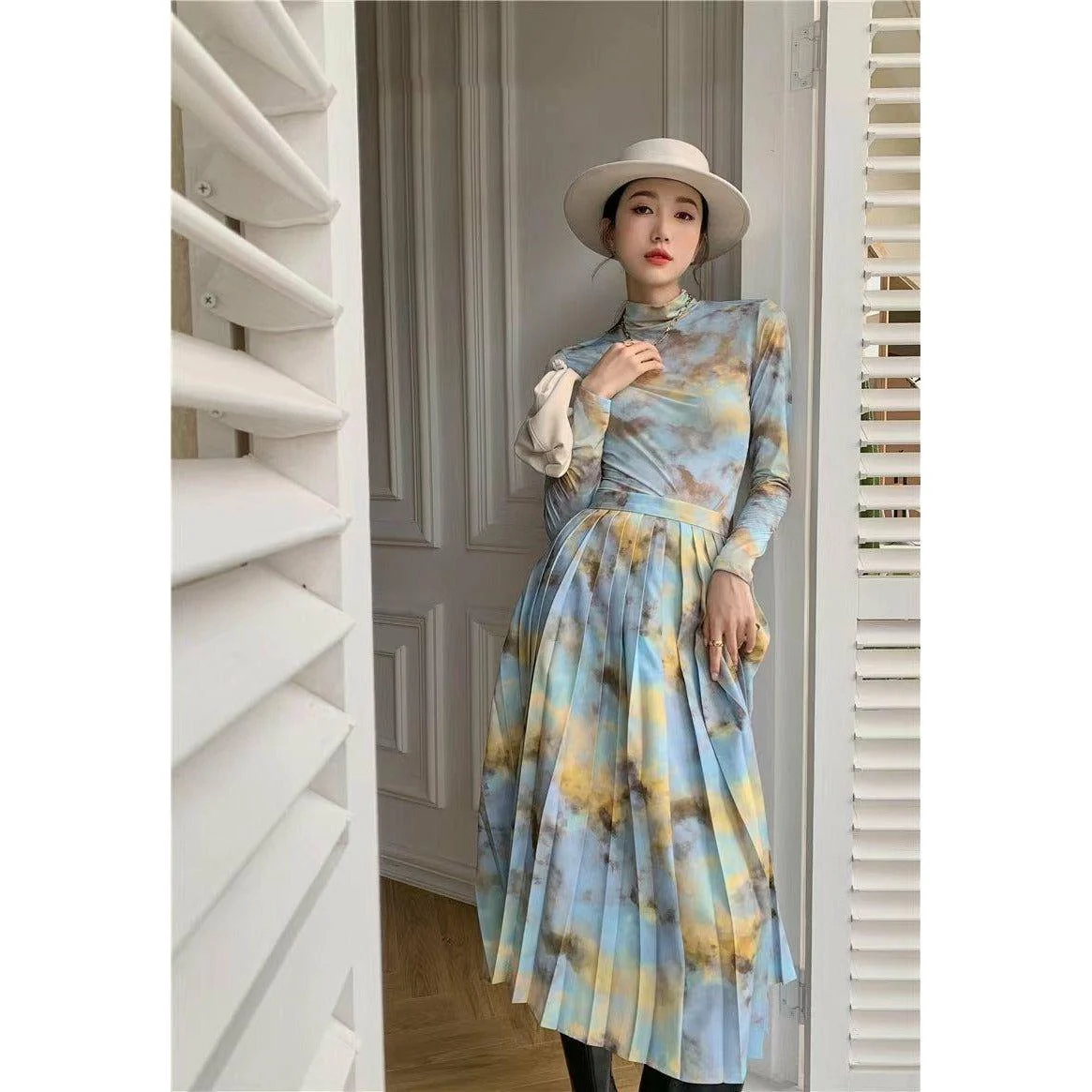 Printed High-Neck Top & Long Skirts Set - Image 7