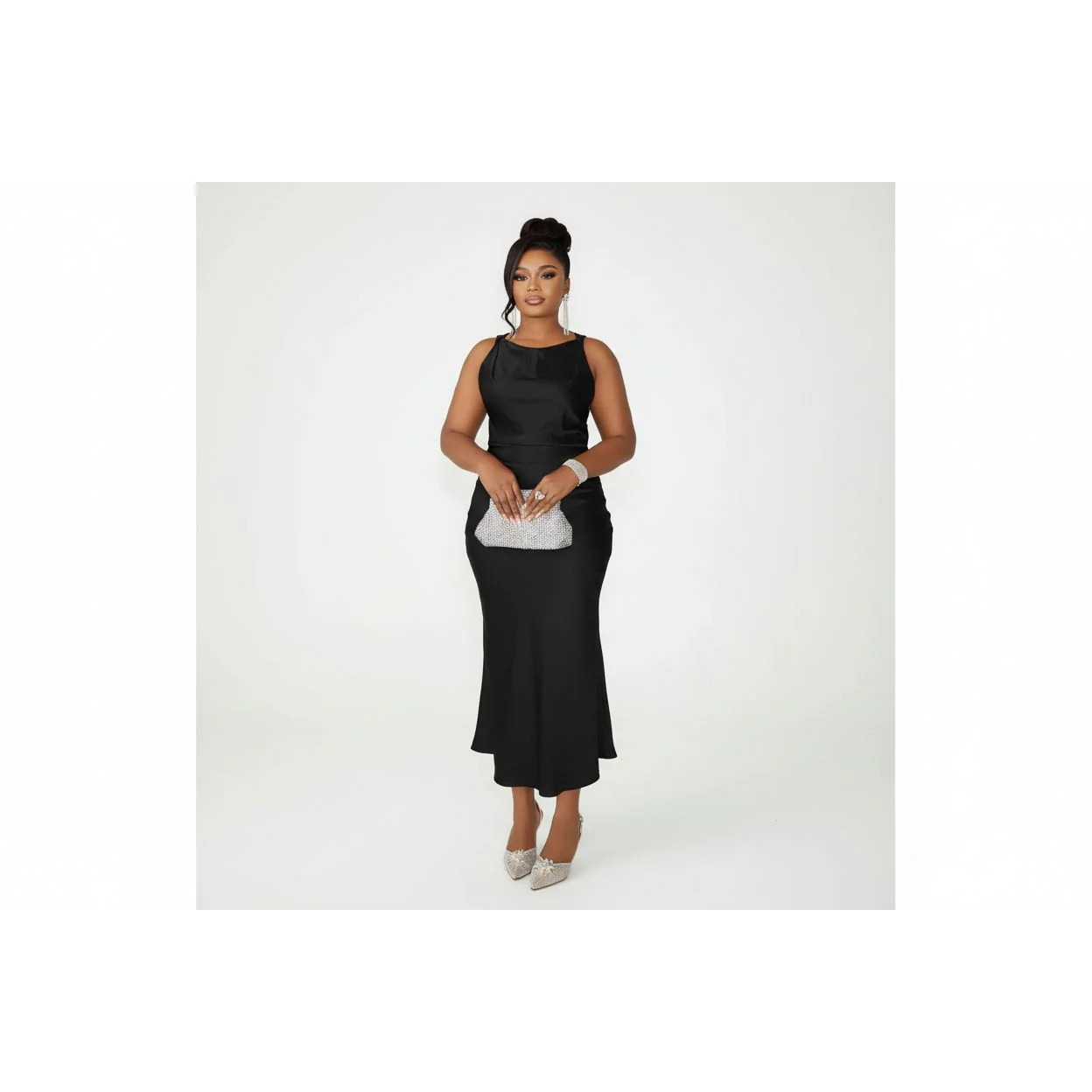 Round Neck Sleeveless Bodycon Midi Dress - Image 5