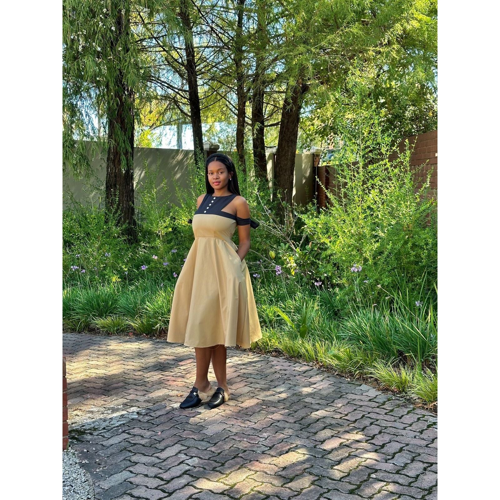 Sexy Sleeveless Buttoned Midi Dress - Image 2