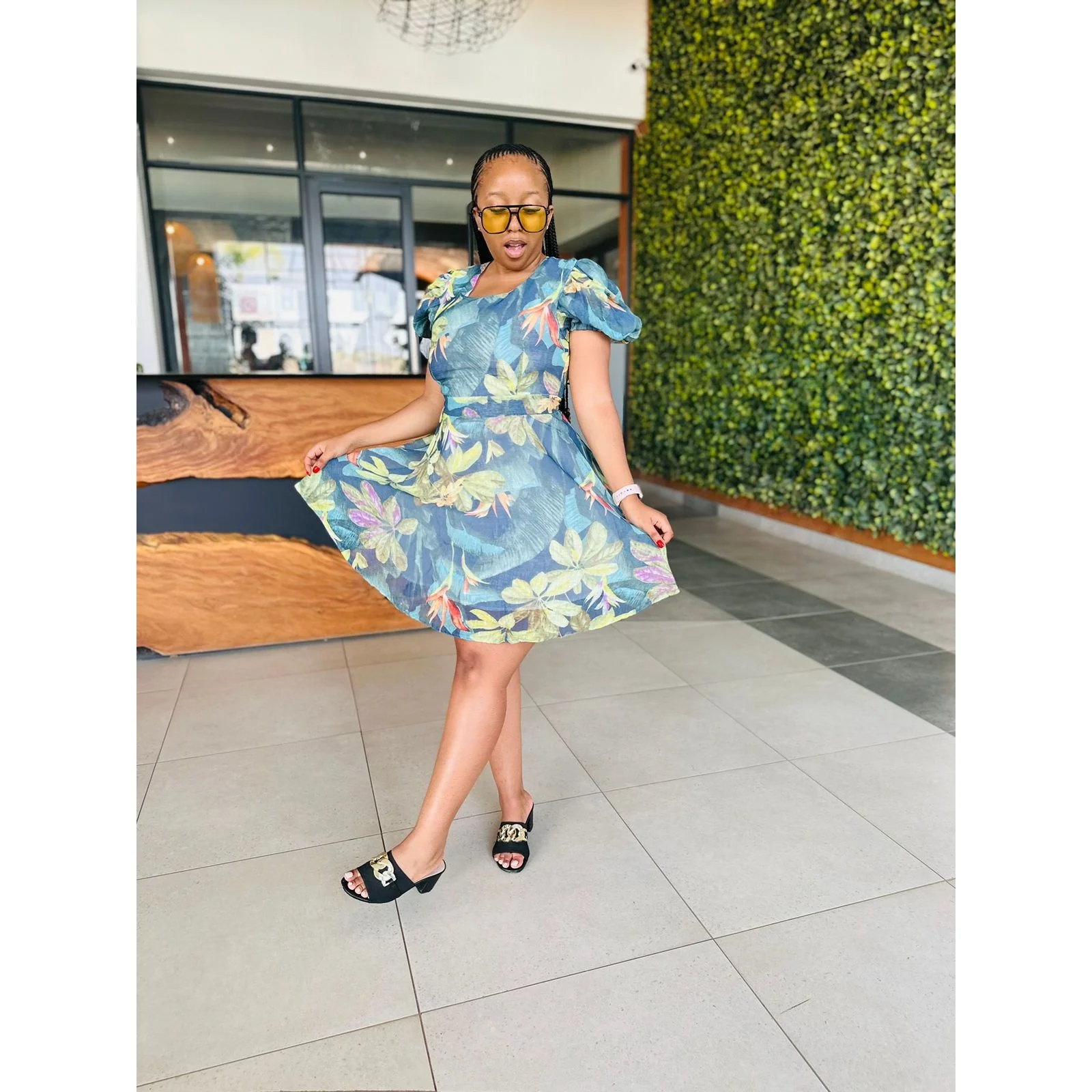 Short Sleeve Floral Dress - Image 11