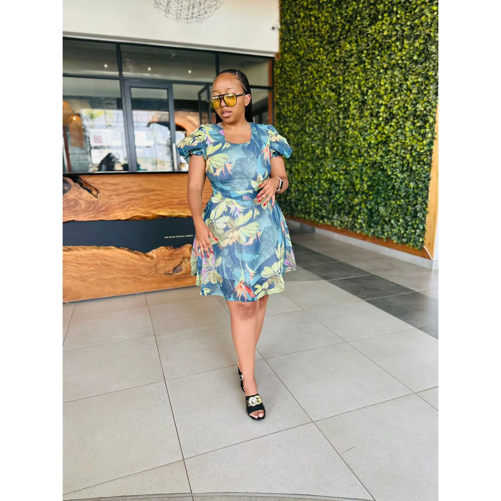 Short Sleeve Floral Dress - Image 8