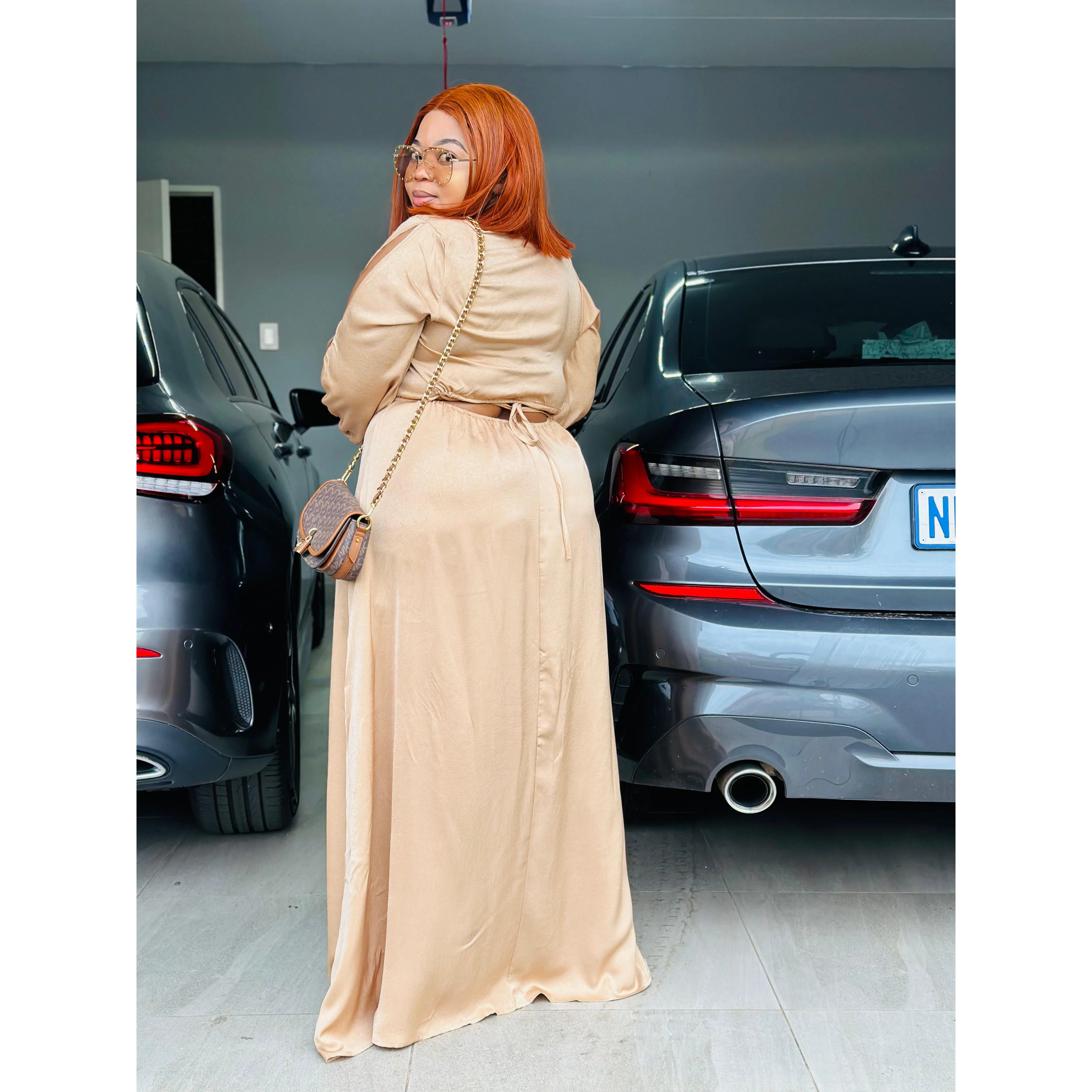 Long Sleeve V-Neck Maxi Dress. - Image 3