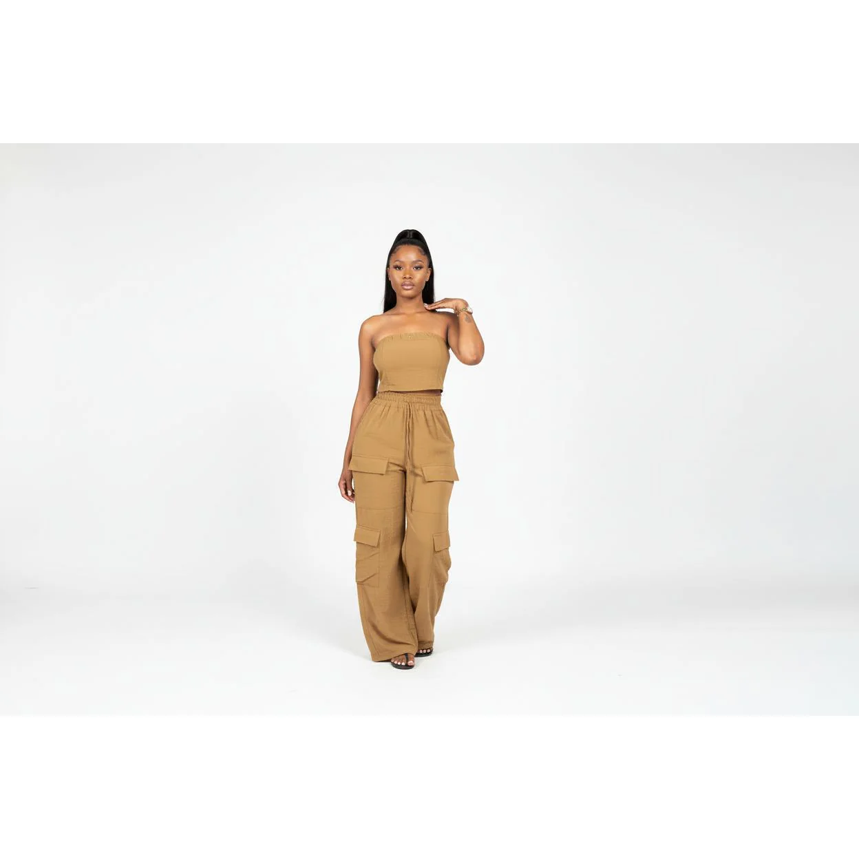 Sleeveless Crop Top and Pant Set - Image 4