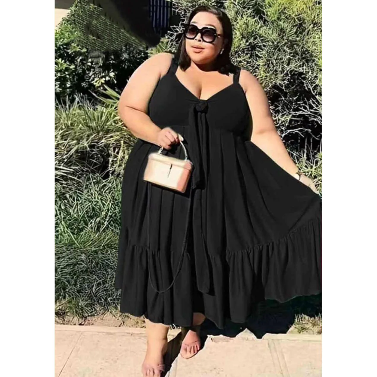 Sleeveless Plus Size Bubbles Dress - Image 2