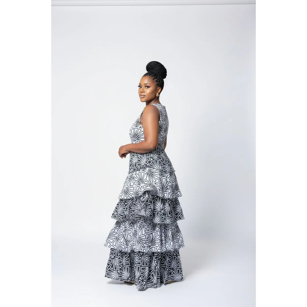 Sleeveless Round Neck Dress - Image 2