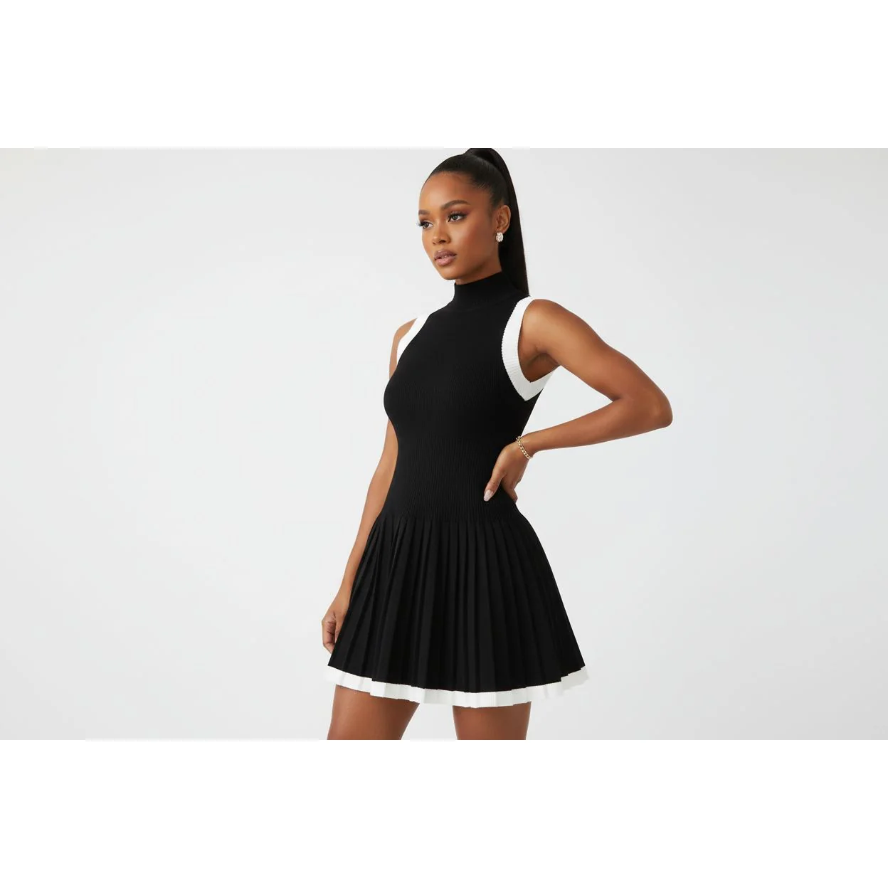 Sleeveless Round Neck Pleated Sweater Dress - Image 2