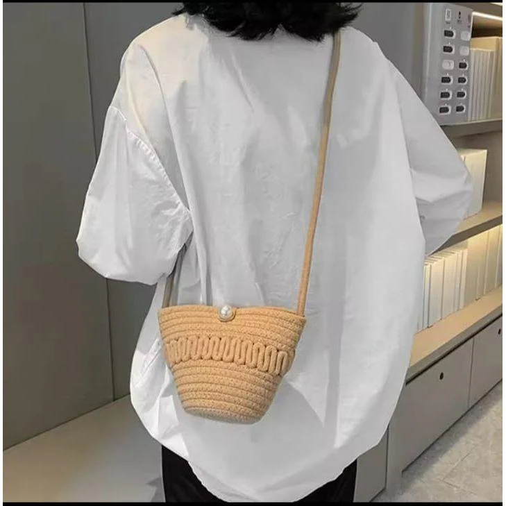 Soft Straw Beach  Crossbody Bag - Image 6