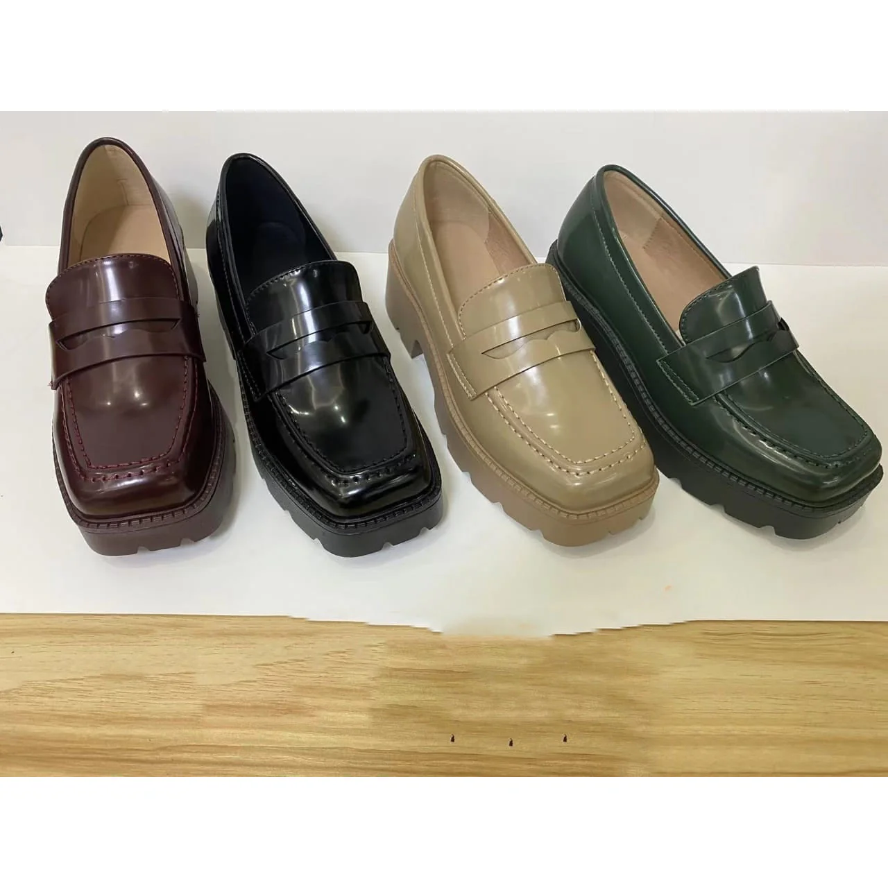 Square Toe Platform Oxford Chunky Heel Shoes - Image 3