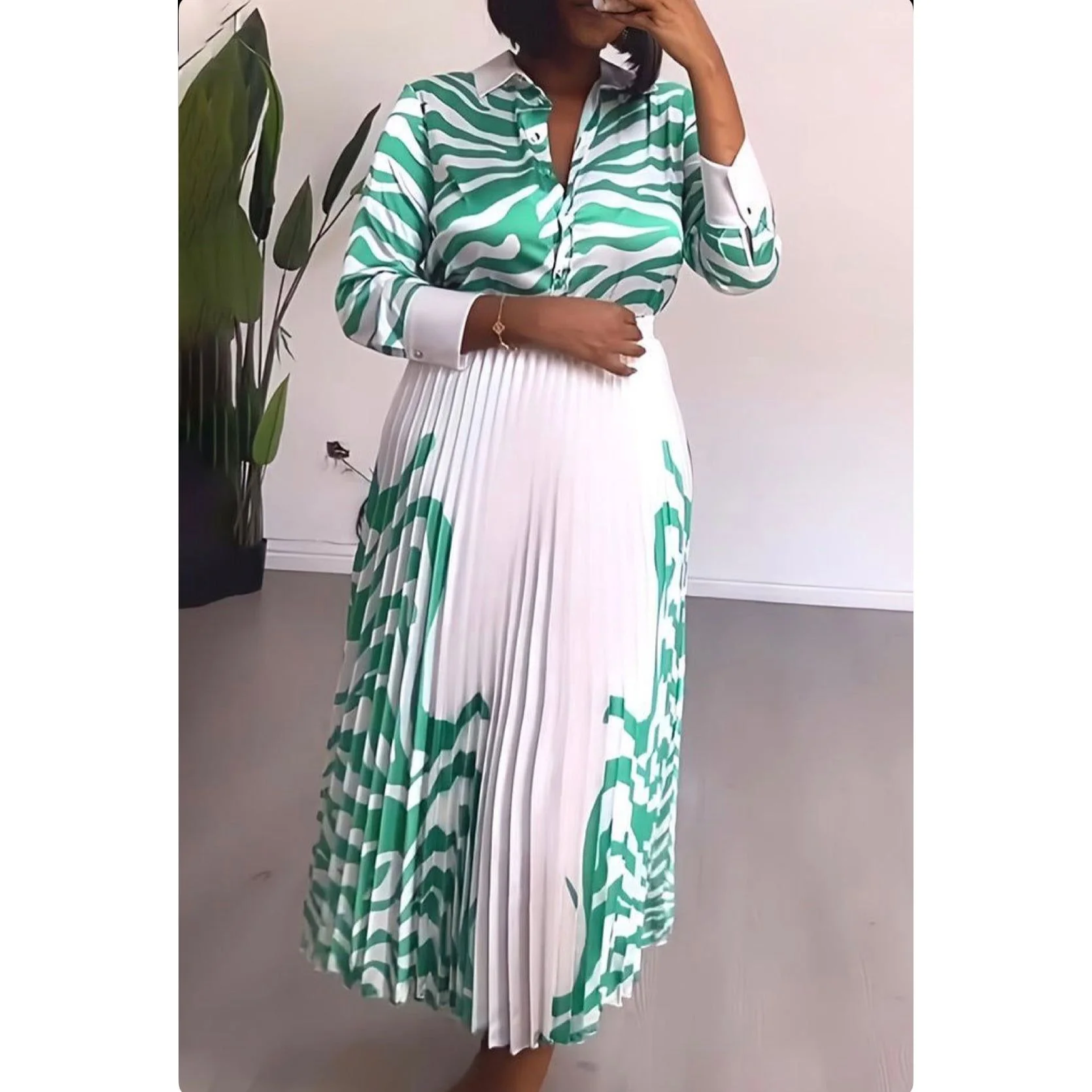 Dashiki Print Pleated Skirt and Shirt Set - Image 11