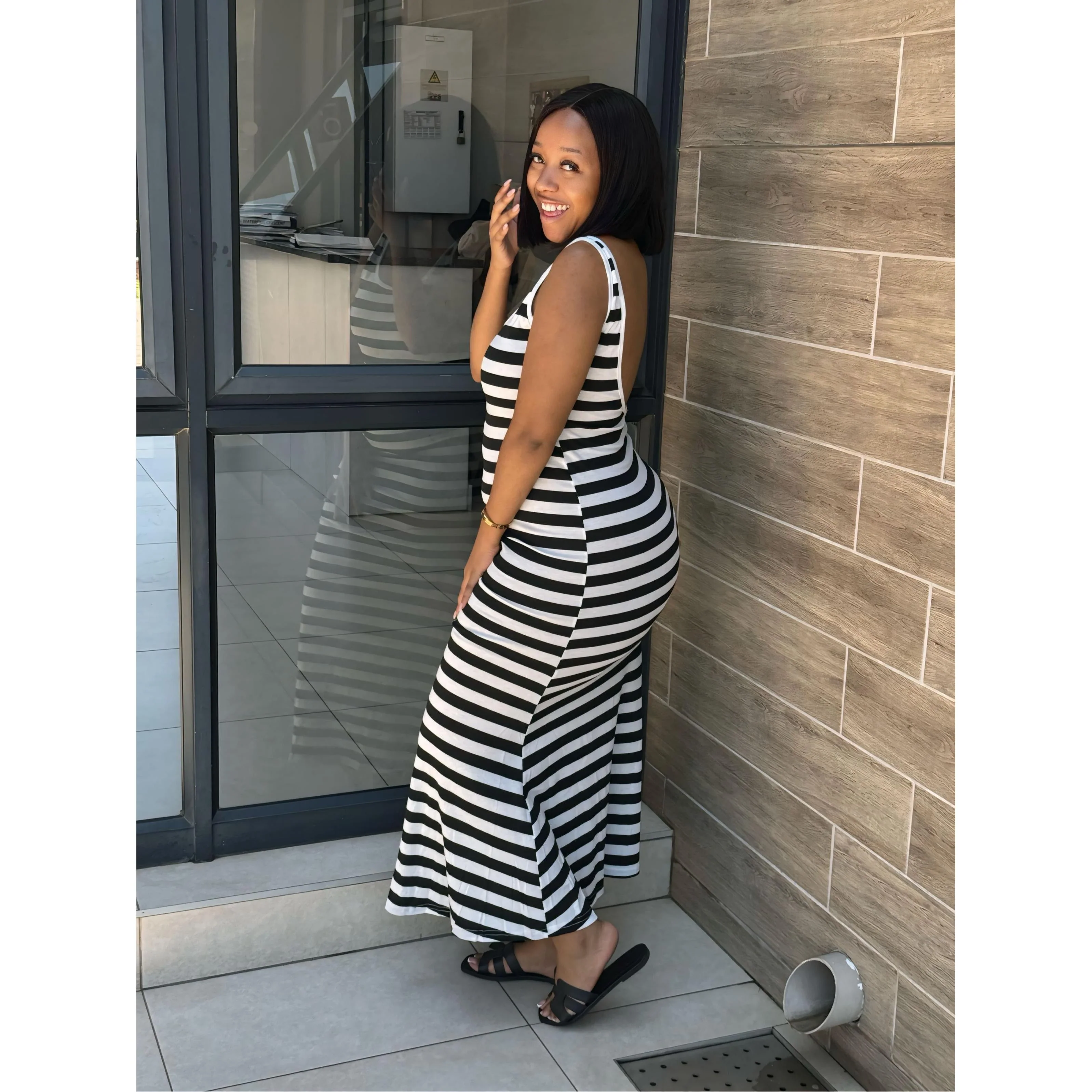 Striped Print Sleeveless Long Bodycon Dress. - Image 3