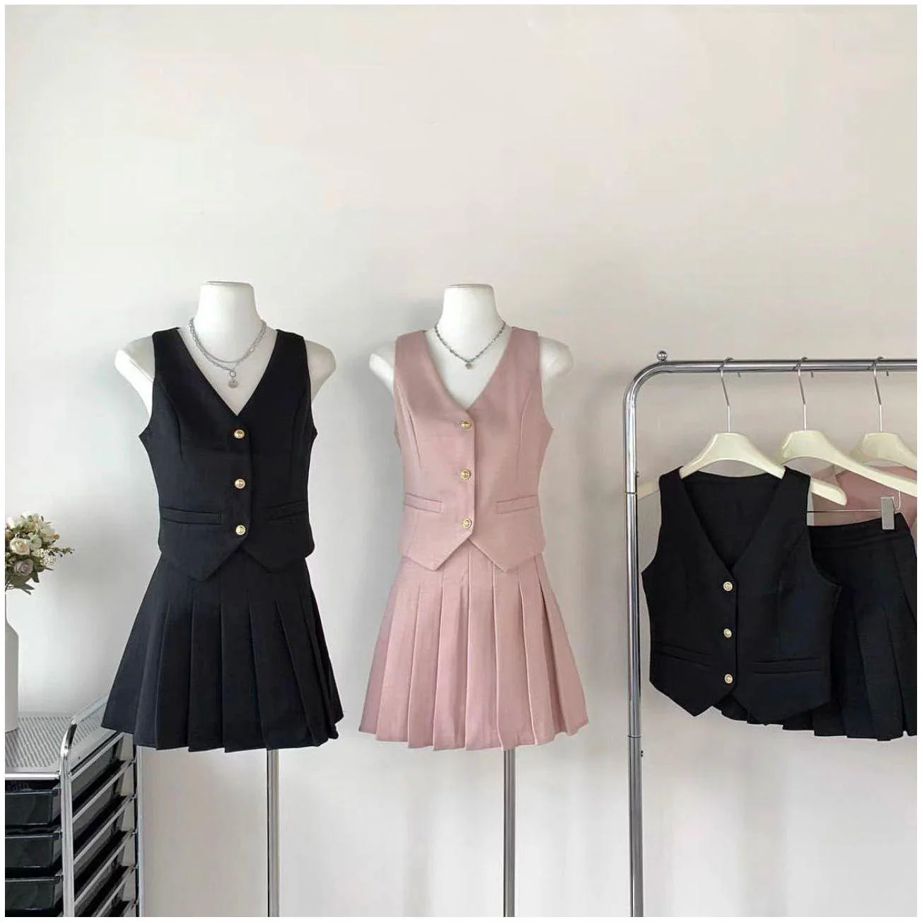 Suit Vest and pleated Mini Skirt Set - Image 11