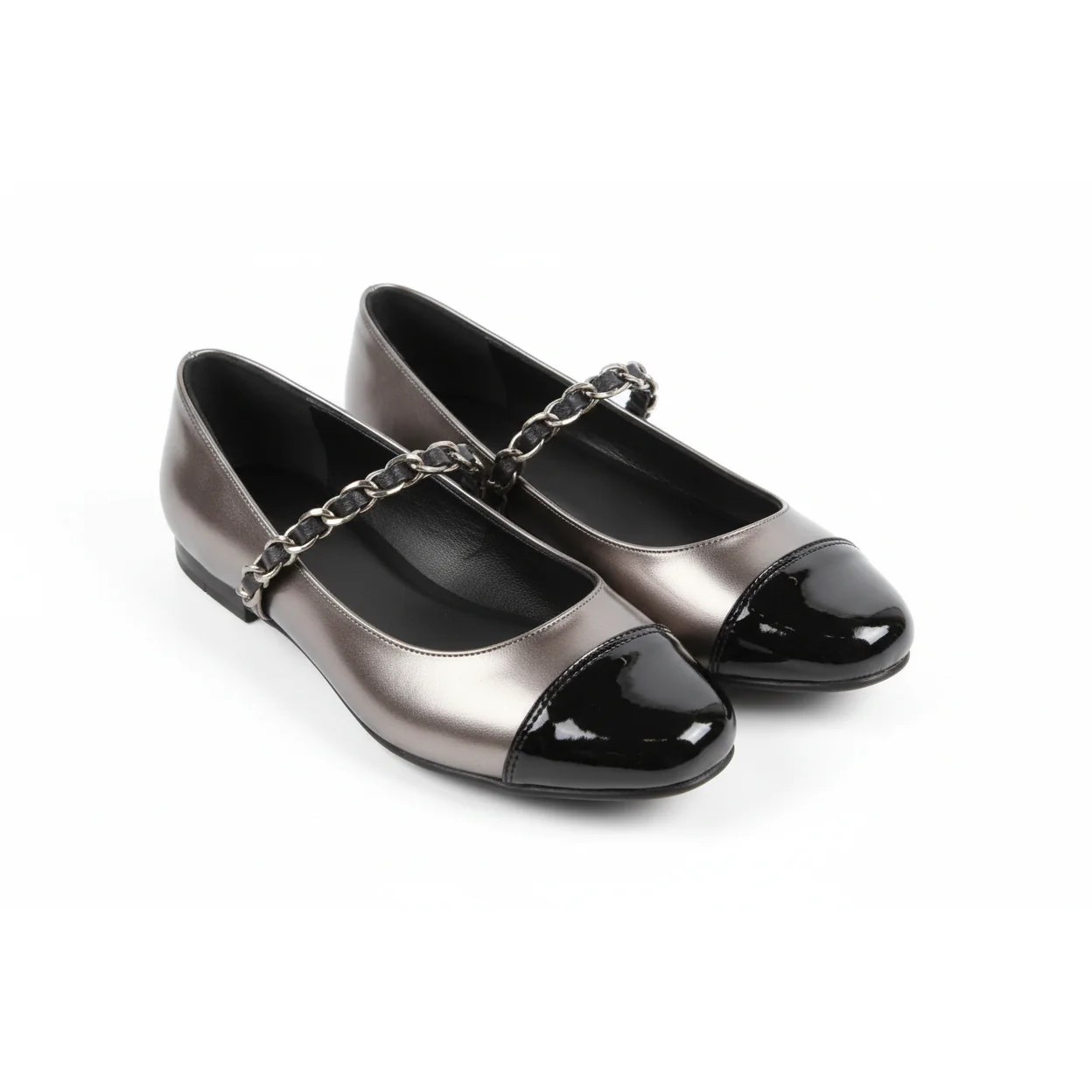 Tow-Tone Round Toe kitten Heel Ballerina Shoes - Image 3