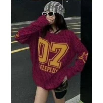 V-Neck Numbers Print Pullover Sweater - Image 4